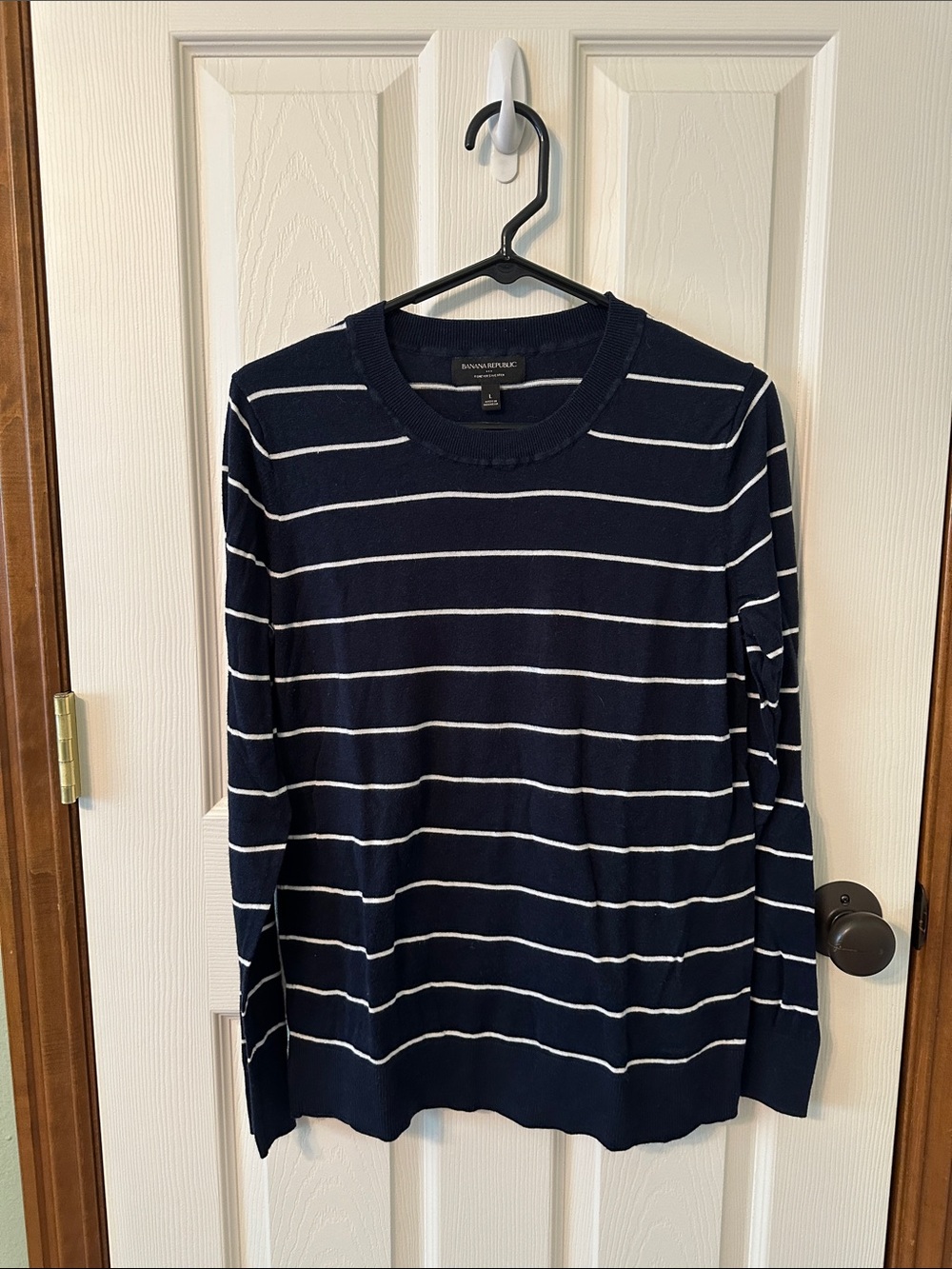 Banana Republic Women’s Navy and White Striped Crewneck